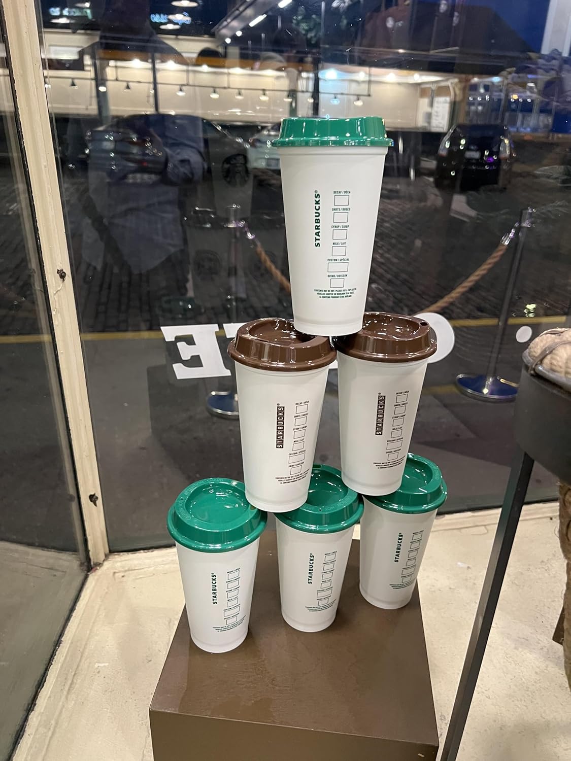 Starbucks Pike Place Market First Store Reusable Hot Cups with Lids, 6 Pack